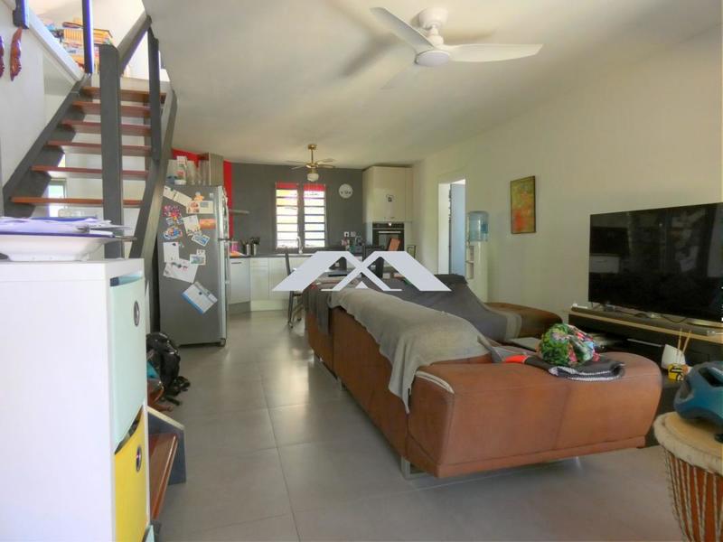 Maison traditionnelle - 94 m² - 4 pièces