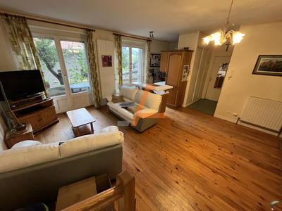 Triplex - 122 m² - 7 pièces