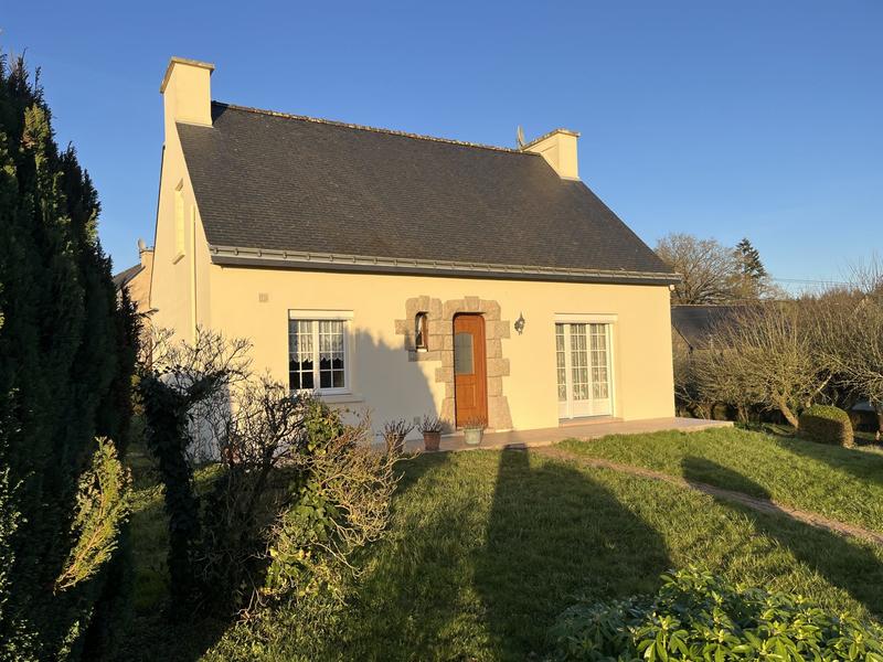 Maison - 92 m² - 5 pièces