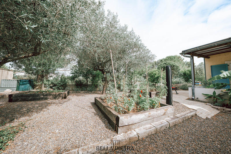 Villa - 180 m² - 5 pièces