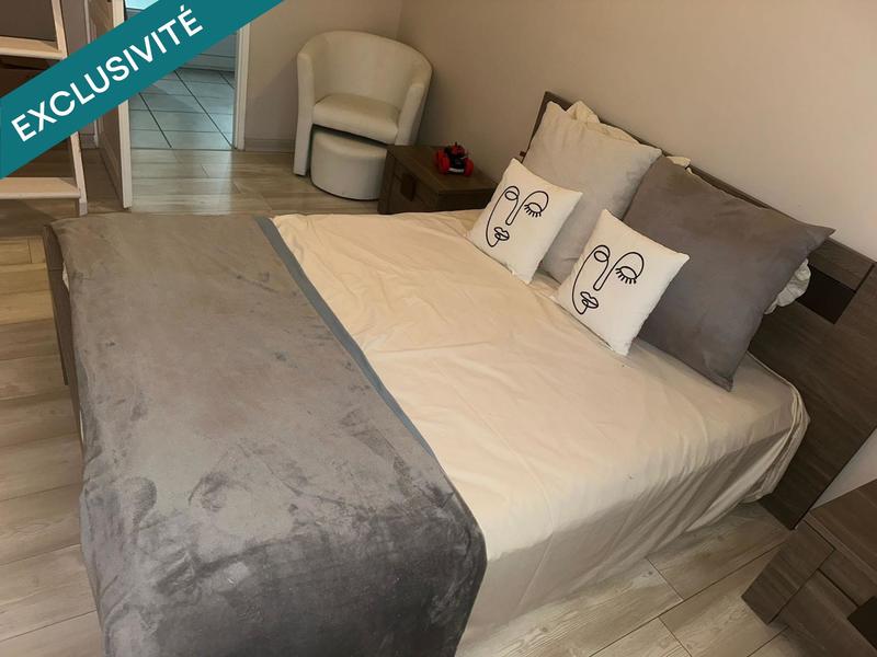 Maison - 210 m² - 7 pièces