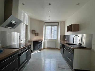 Maison - 101 m² - 5 pièces