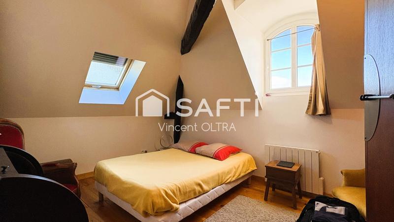 Maison - 168 m² - 9 pièces