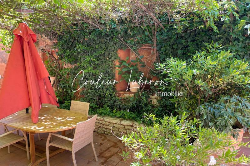 Maison de village - 239 m² - 8 pièces