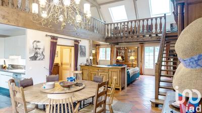 Maison - 268 m² - 10 pièces