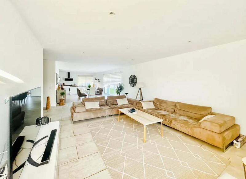 Maison - 155 m² - 5 pièces