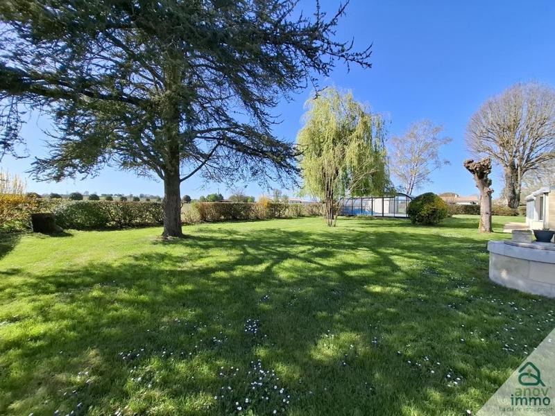 Maison - 262 m² - 9 pièces