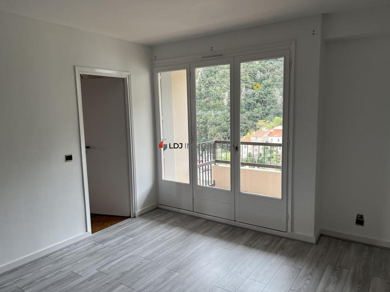 Appartement - 128 m² - 4 pièces