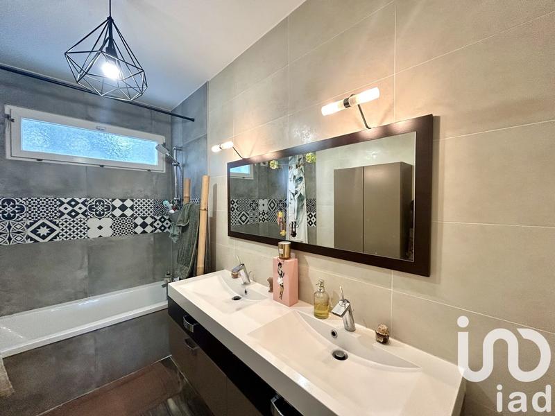 Appartement - 98 m² - 4 pièces