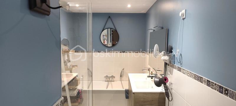 Maison - 185 m² - 6 pièces