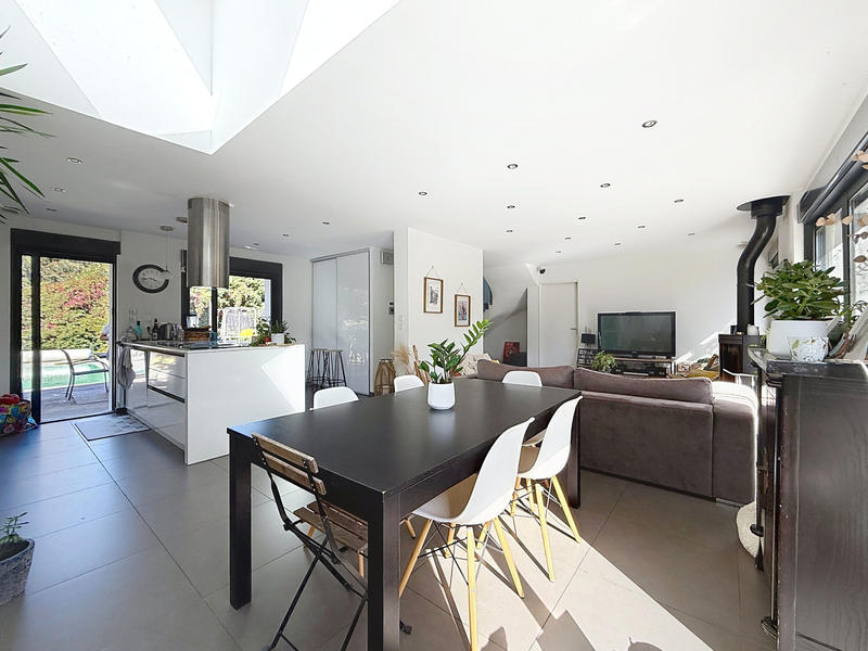 Maison - 130 m² - 4 pièces