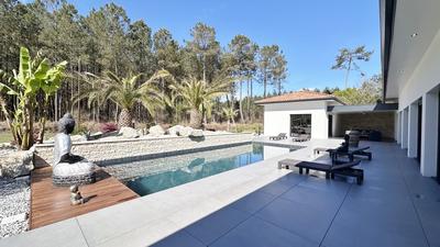 Maison d'architecte - 340 m² - 8 pièces