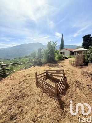 Maison - 206 m² - 7 pièces