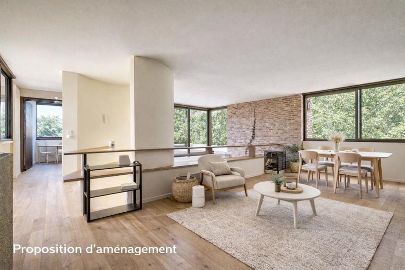 Maison - 211 m² - 6 pièces