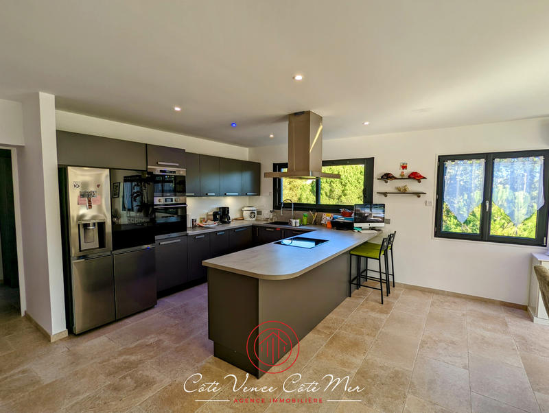 Maison - 160 m² - 6 pièces