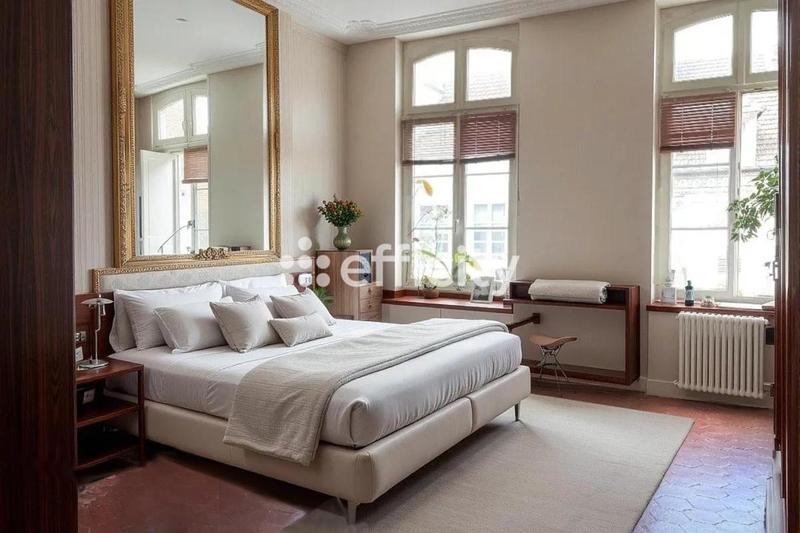 Appartement ancien - 100 m² - 5 pièces