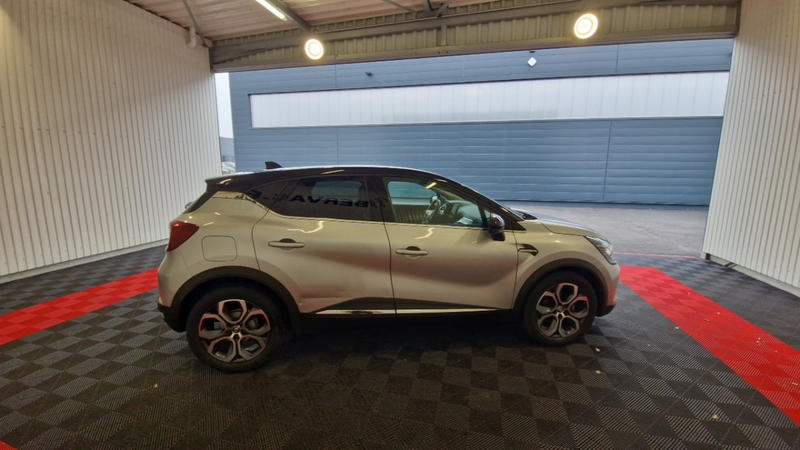 Renault Captur Mild Hybrid 140 Techno