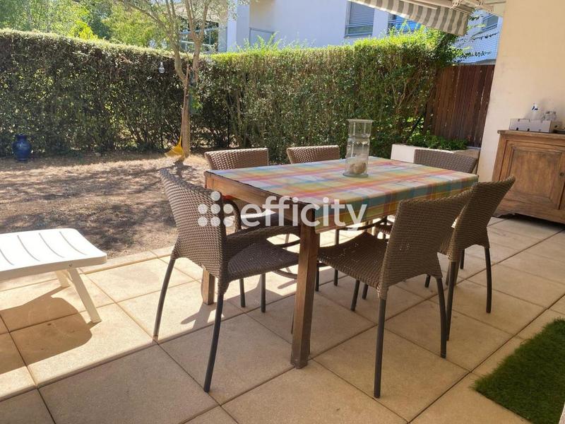 Appartement - 100 m² - 4 pièces