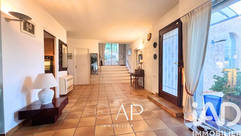 Maison de maîtres - 215 m² - 6 pièces