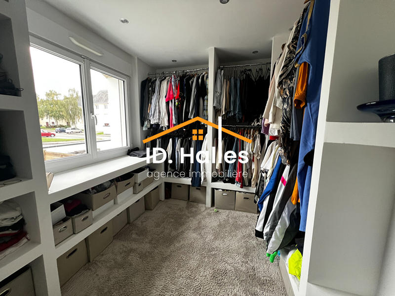 Maison - 168 m² - 6 pièces