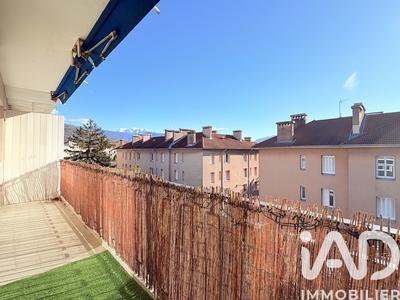 Appartement - 87 m² - 3 pièces