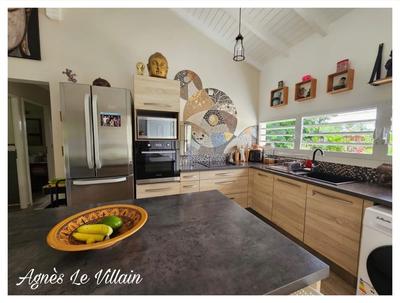 Maison - 87 m² - 5 pièces