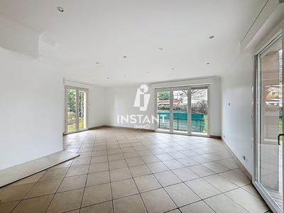 Maison - 137 m² - 6 pièces
