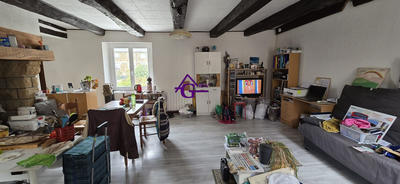 Maison traditionnelle - 89 m² - 4 pièces