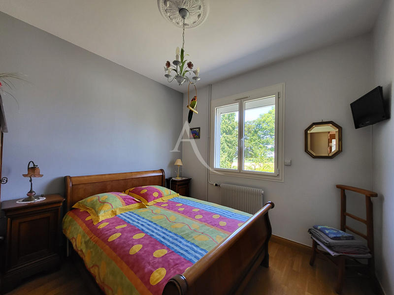 Maison - 190 m² - 8 pièces