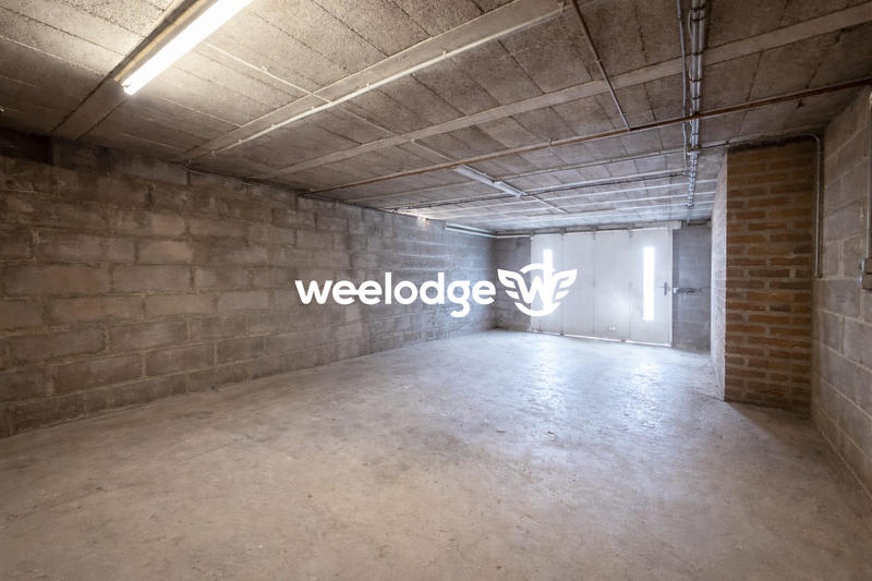 Maison - 185 m² - 8 pièces