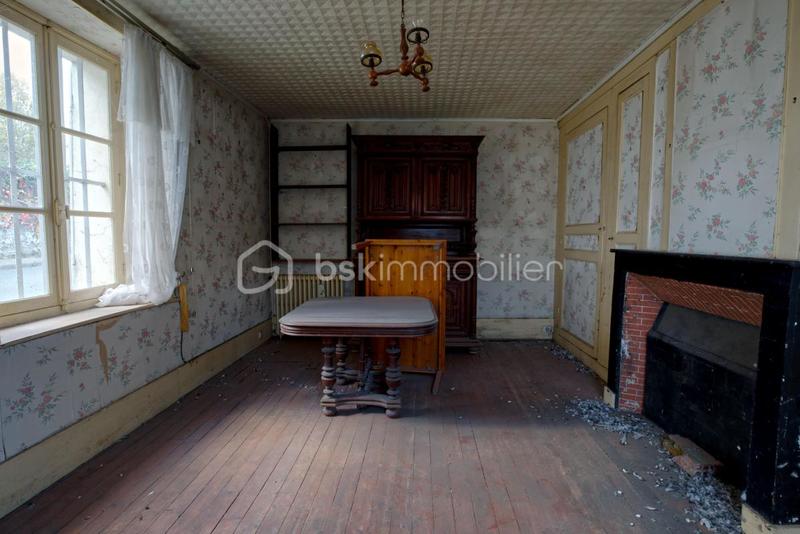 Maison traditionnelle - 234 m² - 6 pièces