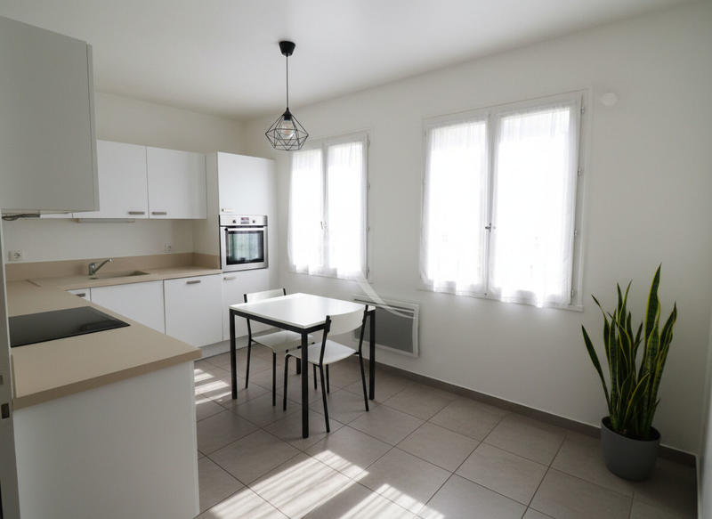 Maison - 106 m² - 5 pièces