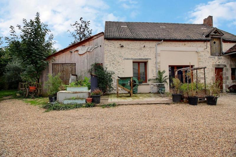 Maison - 240 m² - 6 pièces