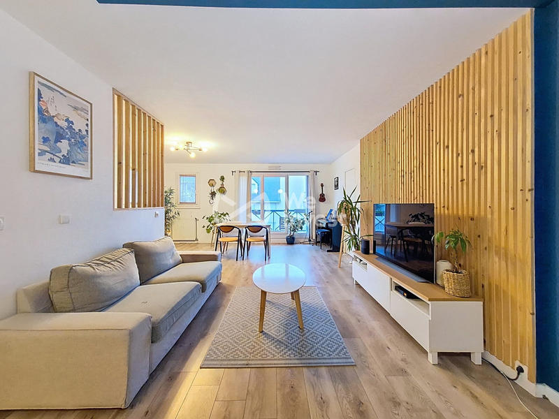 Appartement - 82 m² - 4 pièces