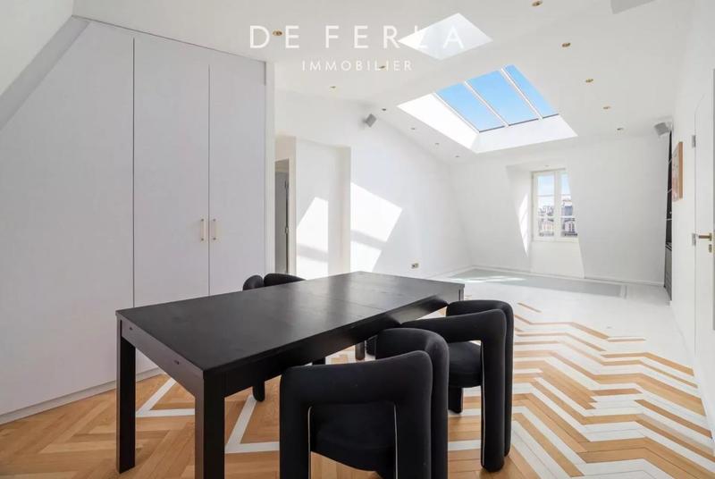 Duplex - 206 m² - 5 pièces