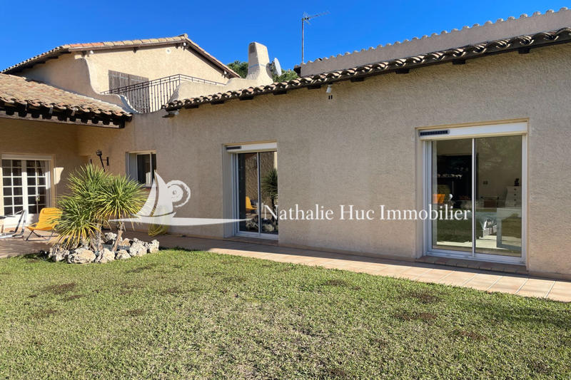 Maison - 280 m² - 8 pièces