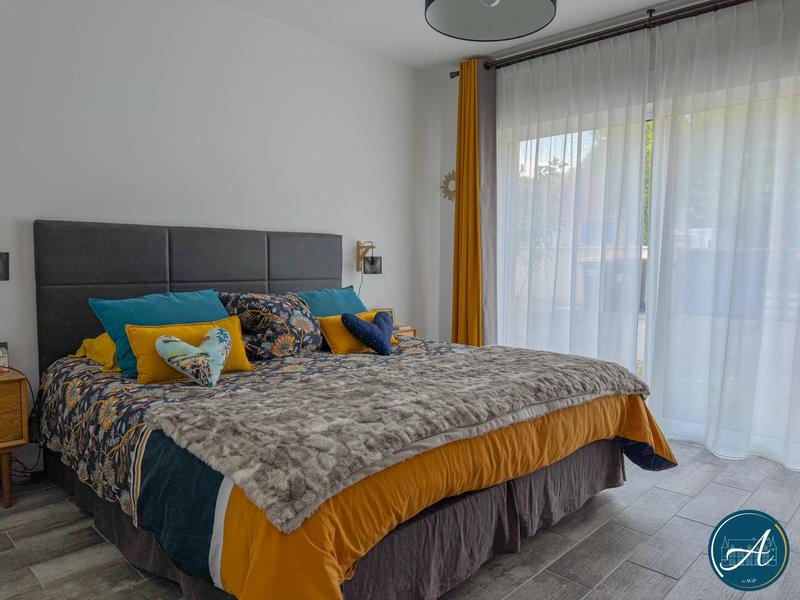 Maison traditionnelle - 140 m² - 6 pièces