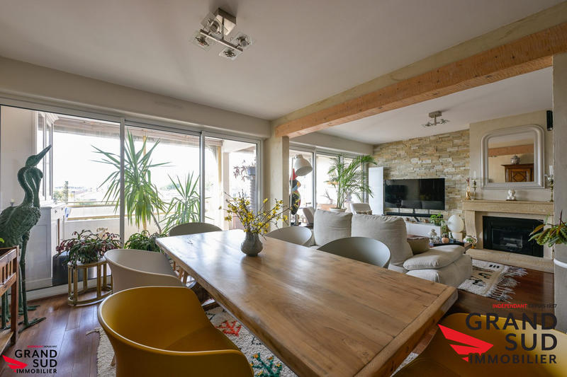 Appartement - 125 m² - 6 pièces