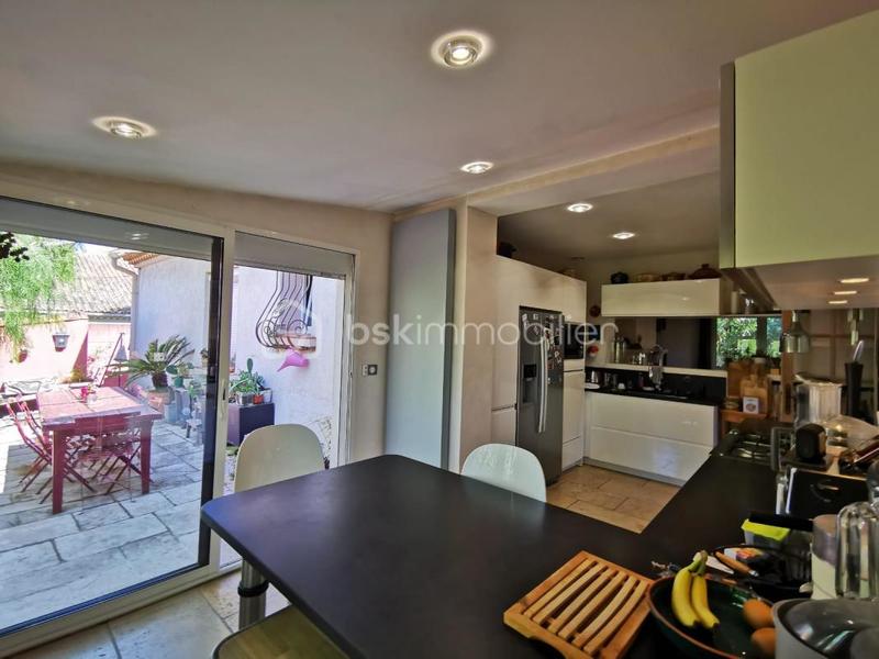 Maison traditionnelle - 143 m² - 6 pièces