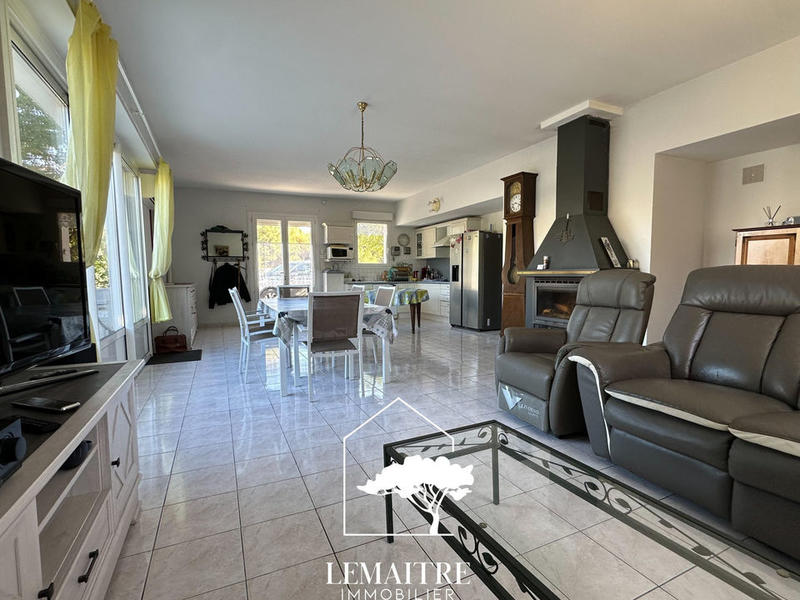 Maison - 288 m² - 10 pièces