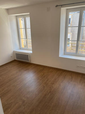 Appartement - 90 m² - 3 pièces