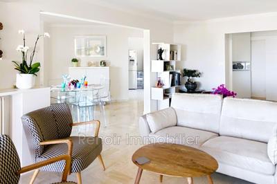 Appartement - 97 m² - 4 pièces