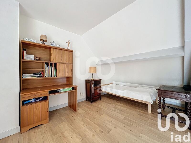 Maison - 166 m² - 8 pièces