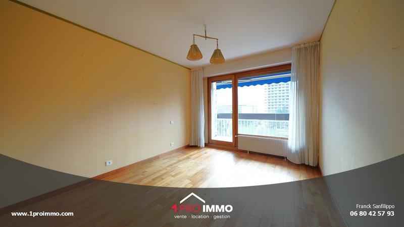 Appartement - 102 m² - 5 pièces