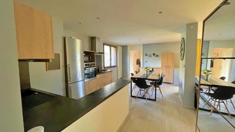 Appartement - 123 m² - 6 pièces