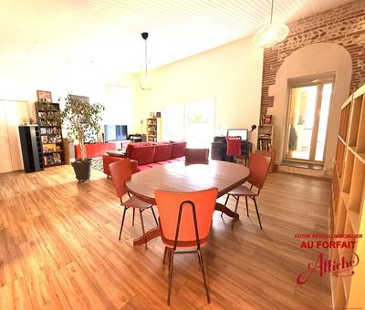 Maison - 245 m² - 7 pièces