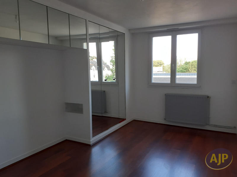 Appartement - 98 m² - 4 pièces