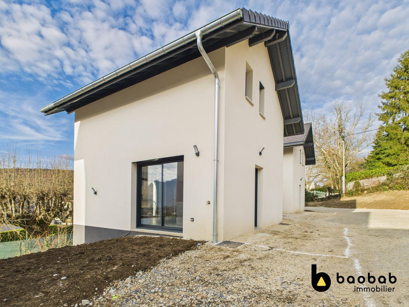 Maison - 106 m² - 4 pièces