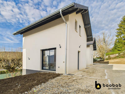 Maison - 106 m² - 4 pièces