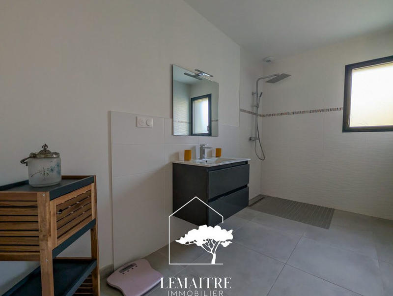 Maison - 175 m² - 5 pièces